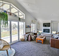 Mortimers Wines - The Canopy Loft - Hobart Tourism