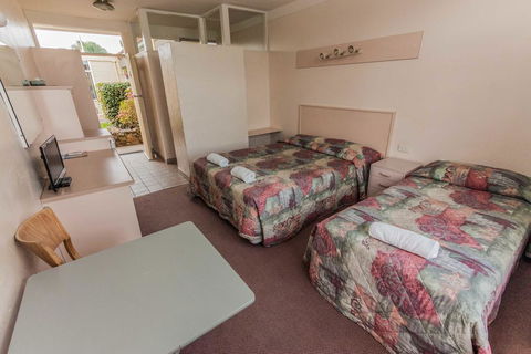 Moruya Waterfront Hotel Motel - Tourism TAS 3