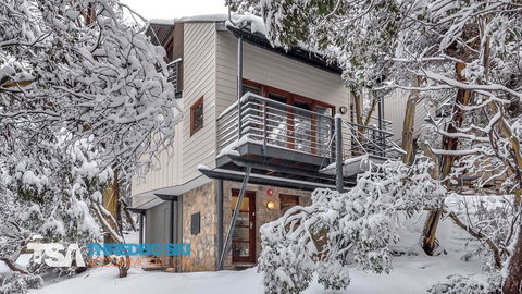 Mosswood 1 - Hobart Tourism 0