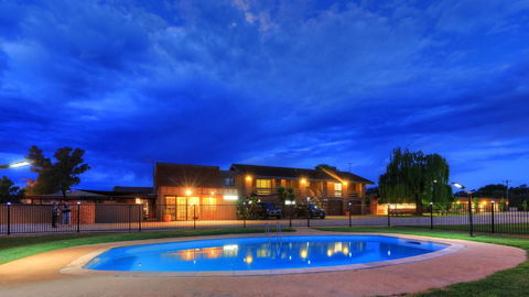 Motel Meneres - Hobart Tourism 0