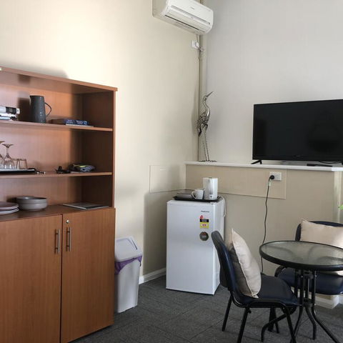 Motel Rooms At Morisset Serviced Apartments - Hobart Tourism 3