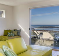 Moyan - Standing tall at the edge of the Indian Ocean - Hobart Tourism