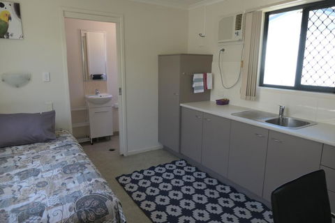 Mt Isa City Motel - Tourism TAS 1