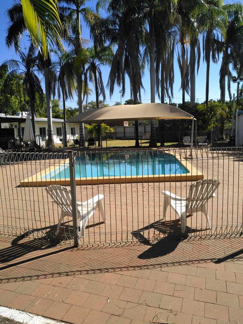 Mt Isa Irish Club Accommodation - Tourism TAS 3