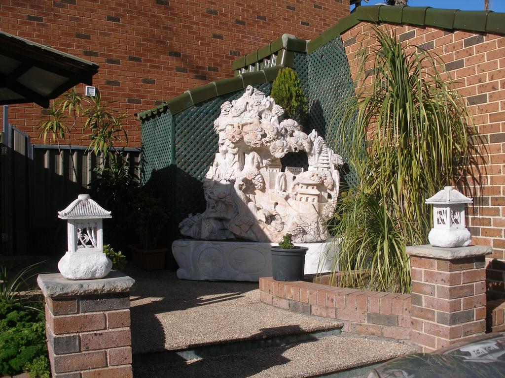 South Lake Grace ACT Hobart Tourism
