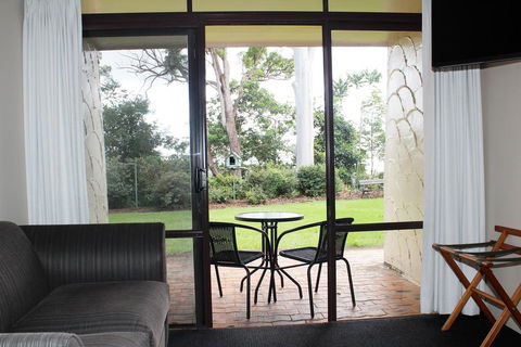 Mt Tamborine Motel - Hobart Tourism 3