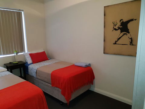 Mt.Lawley Superb 2 BR Location Comfort, Style 1 - Tourism TAS 2