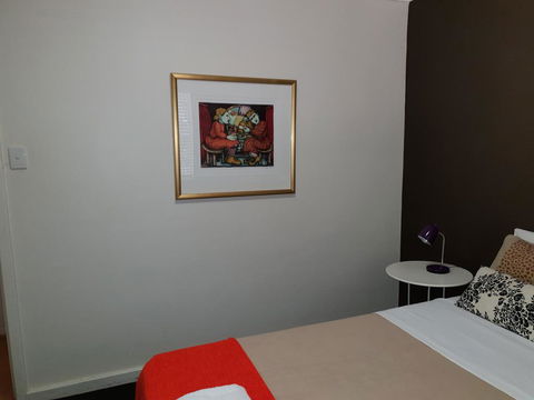 Mt.Lawley Superb 2 BR Location Comfort, Style 4 - Hobart Tourism 2