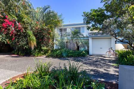Mudjimba Esplanade Villa - Tourism TAS 1