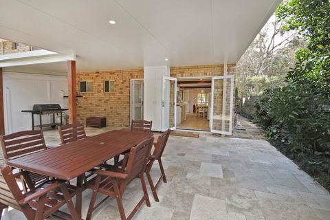 Mudjimba Sands, Mudjimba, Pet Friendly, BOND 500, LINEN INCLUDED, WIFI - Tourism TAS 1