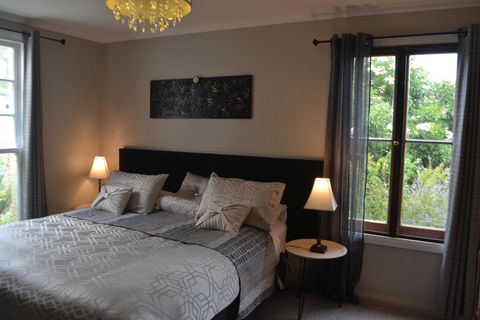 Mulberry Cottage Unique B&B Accommodation - Tourism TAS 1