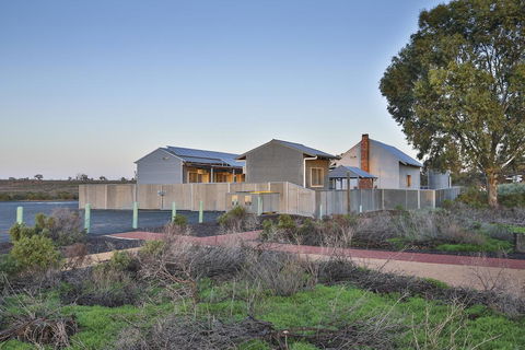 Mungo Shearers' Quarters - Tourism TAS 1
