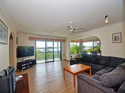 Myall Manor - Tourism TAS 2