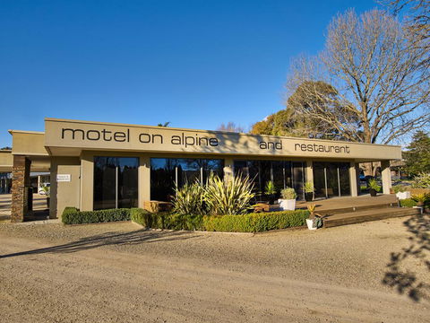 Myrtleford Motel On Alpine - Hobart Tourism 3