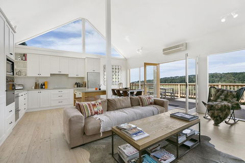 Nafplio Luxury Hideaway With Open Fireplace, On 3 Acre Vineyard, Water Views, Close To Wineries - Tourism TAS 2