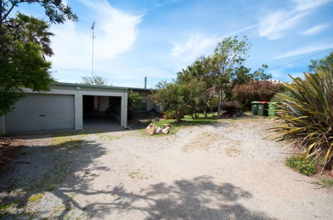 Nakarra - Tourism TAS 1