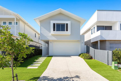 NAUTiLUS OCEAN BREEZE - Hobart Tourism 1