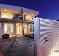 Nautilus Villa Luxury Retreat modern large double beachfront townhouse water views - Tourism TAS
