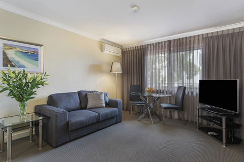 The Peninsula Riverside Serviced Apartments - Hobart Tourism 28
