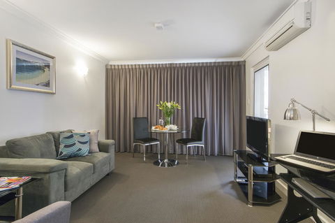 The Peninsula Riverside Serviced Apartments - Hobart Tourism 31
