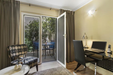 The Peninsula Riverside Serviced Apartments - Hobart Tourism 24
