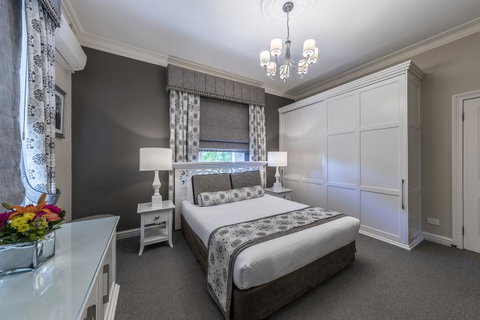 Grand Mercure Basildene Manor - Tourism TAS 23
