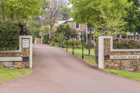 Grand Mercure Basildene Manor - Tourism TAS 15
