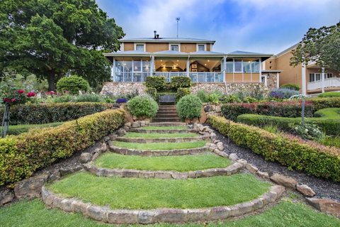 Grand Mercure Basildene Manor - Tourism TAS 13