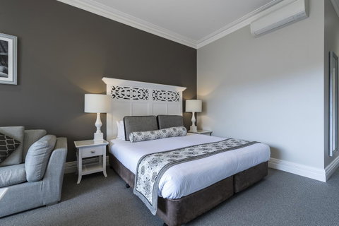Grand Mercure Basildene Manor - Tourism TAS 17