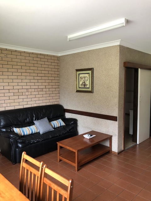 Augusta Escape Holiday Units - Hobart Tourism 9