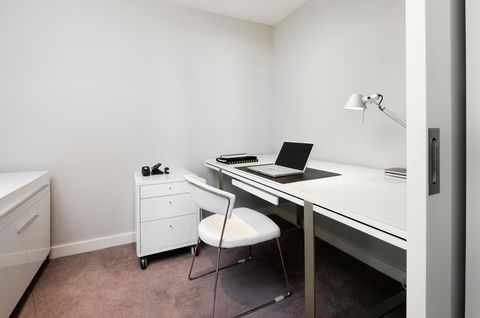 Claremont Quarter Luxury Apartment - Hobart Tourism 12