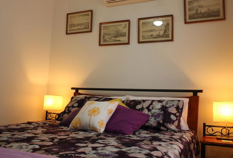Jacaranda Hideaway Bed & Breakfast - Tourism TAS 1