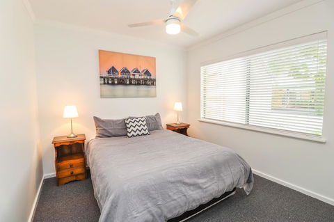 Bayshore Beachside Resort - Hobart Tourism 37