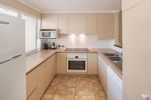 Bayshore Beachside Resort - Hobart Tourism 19
