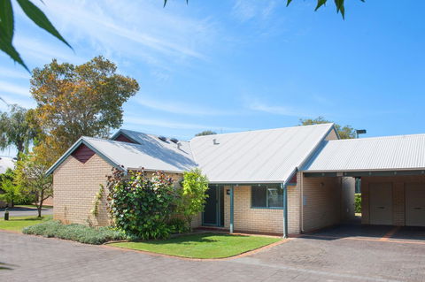 Bayshore Beachside Resort - Hobart Tourism 31