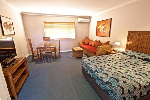 Bunbury Motel And Apartments - Tourism TAS 2