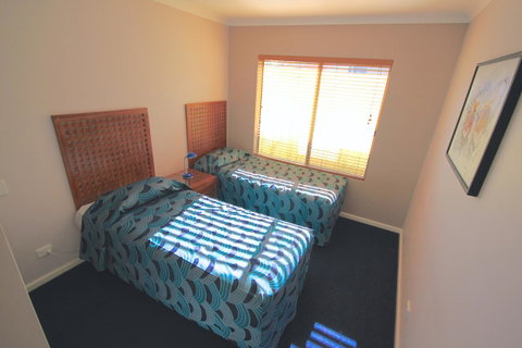 Bunbury Motel And Apartments - Tourism TAS 14