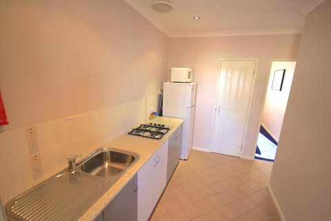 Bunbury Motel And Apartments - Tourism TAS 15