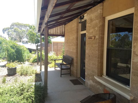 Hotham Ridge Estate - Hobart Tourism 7