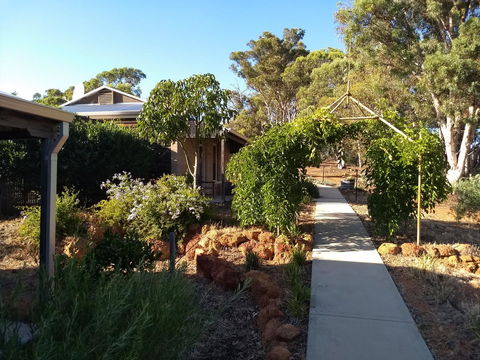 Hotham Ridge Estate - Hobart Tourism 4