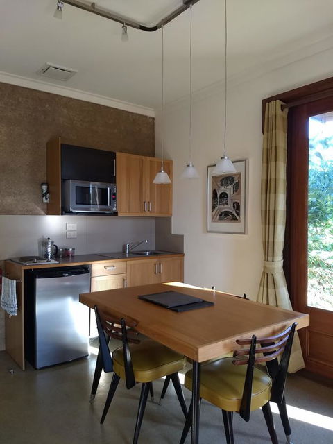 Hotham Ridge Estate - Hobart Tourism 3