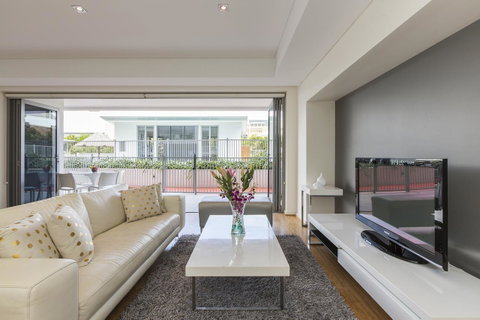Gallery Serviced Apartments - Tourism TAS 18