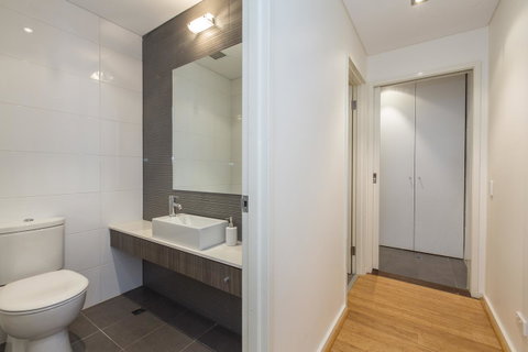 Gallery Serviced Apartments - Tourism TAS 15