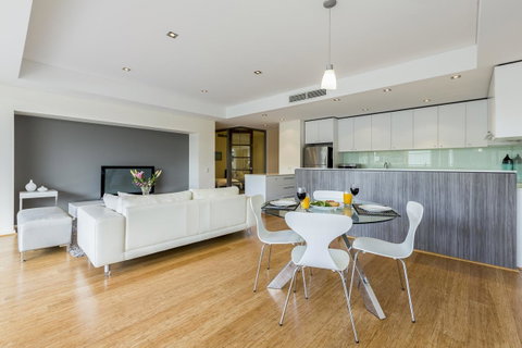 Gallery Serviced Apartments - Tourism TAS 22