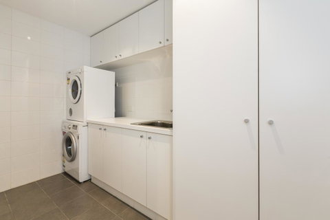 Gallery Serviced Apartments - Tourism TAS 21