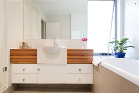 Adele's Luxury South Beach Apartment With King Bed - Hobart Tourism 15