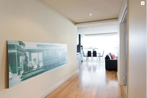 Adele's Luxury South Beach Apartment With King Bed - Hobart Tourism 11