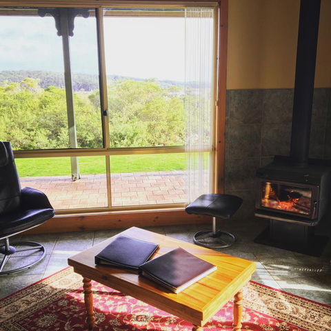 Riverside Retreat Chalets, Walpole - Hobart Tourism 6