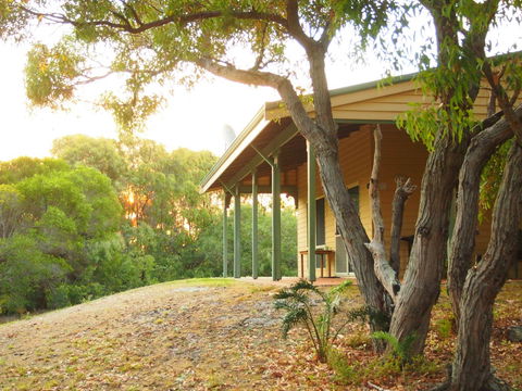 Riverside Retreat Chalets, Walpole - Hobart Tourism 3
