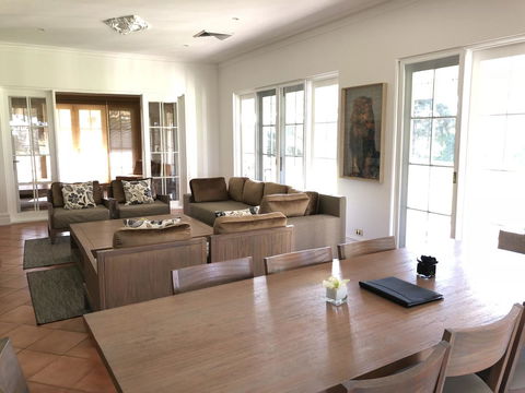 Caves Road Guest Houses - Hobart Tourism 16